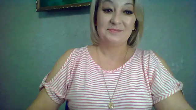 ArielXLoveresss online show from November 18, 11:02 am