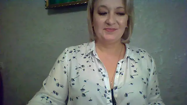 ArielXLoveresss online show from November 4, 6:17 am