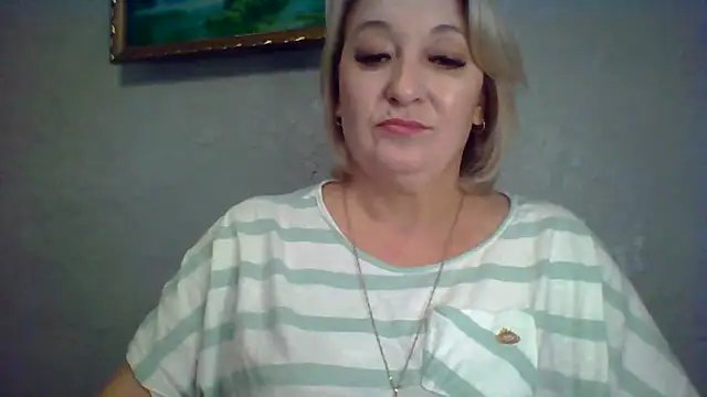ArielXLoveresss online show from November 20, 8:37 am