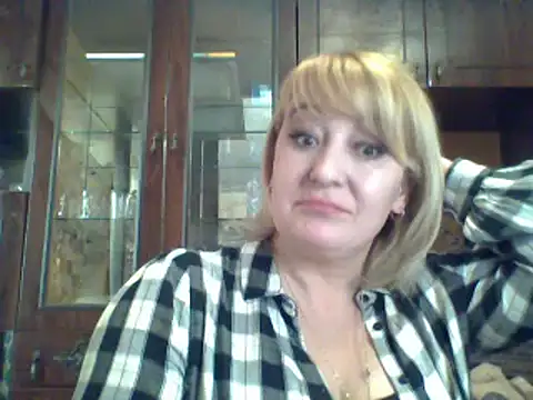 ArielXLoveresss online show from March 5, 3:18 pm