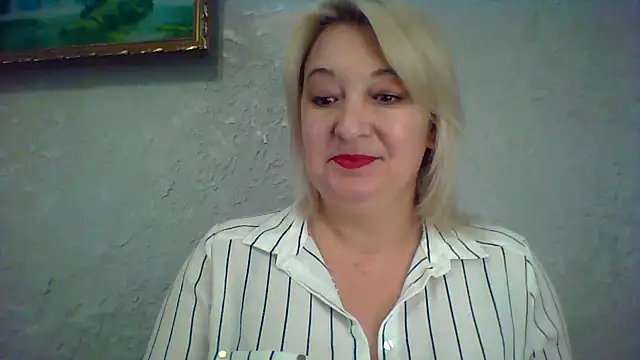 ArielXLoveresss online show from June 1, 8:25 am