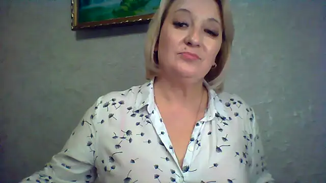 ArielXLoveresss online show from November 1, 6:46 pm