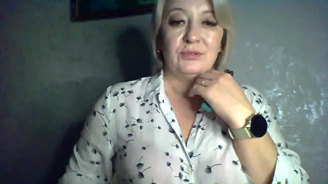 ArielXLoveresss online show from November 9, 10:47 pm