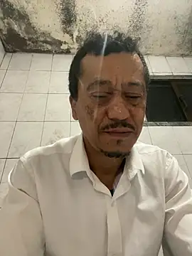 rogerdik76 online show from March 26, 6:00 am