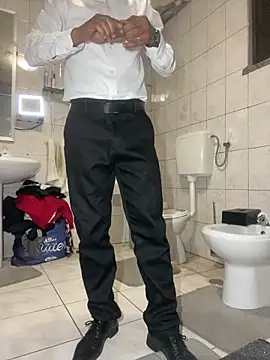 rogerdik76 online show from April 15, 5:02 am