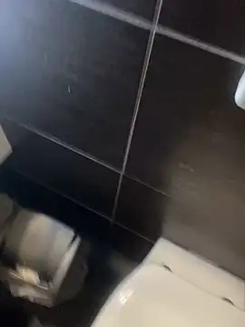 rogerdik76 online show from September 14, 7:09 am