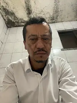 rogerdik76 online show from March 19, 6:24 am