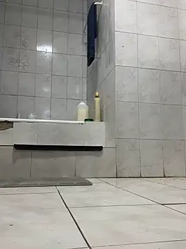 rogerdik76 online show from April 14, 6:51 am