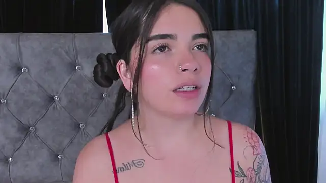 DaphneGlas online show from November 27, 12:49 pm