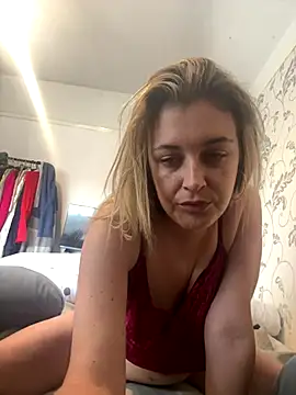 Busty-smiley-miley online show from October 1, 10:09 am