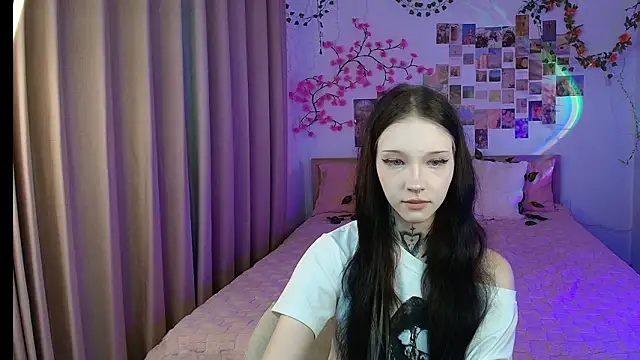 mefwhore online show from March 1, 12:16 pm