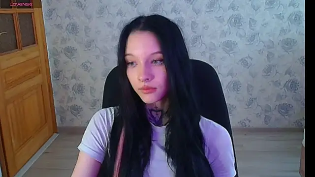 Snapshot of mefwhore chatting on March 10, 8:39 am mefwhore online show from March 10, 8:39 am