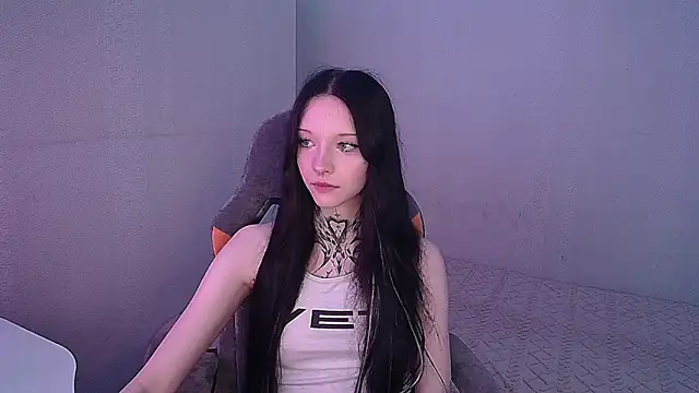 Snapshot of mefwhore chatting on October 13, 5:14 pm mefwhore online show from October 13, 5:14 pm