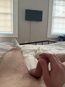 hornyyboy32 online show from February 22, 7:58 pm