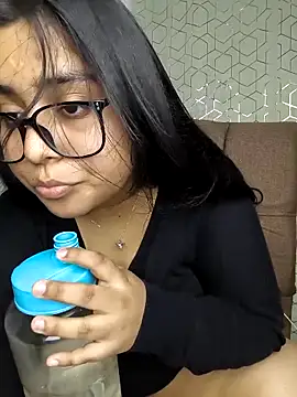 virginbrunette99 online show from November 6, 6:06 am