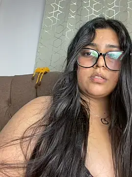 virginbrunette99 online show from May 18, 6:51 am