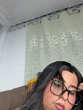 virginbrunette99 online show from April 4, 5:47 am