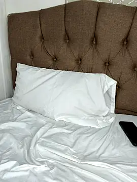 virginbrunette99 online show from December 2, 3:52 am