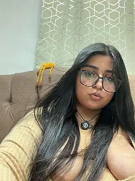 virginbrunette99 online show from July 19, 6:22 am