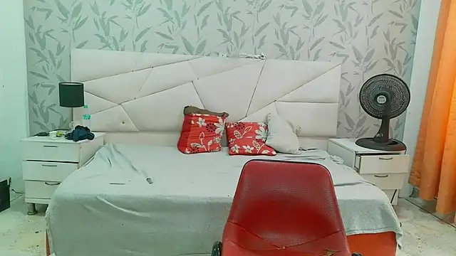 SexyPamela69 online show from April 24, 6:21 pm
