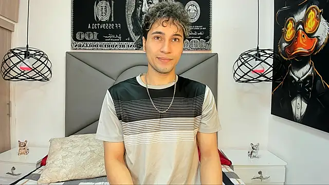 Snapshot of buddy_whitte chatting on December 15, 12:11 pm buddy whitte online show from December 15, 12:11 pm