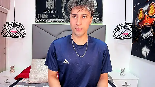 Snapshot of buddy_whitte chatting on December 5, 12:26 pm buddy whitte online show from December 5, 12:26 pm