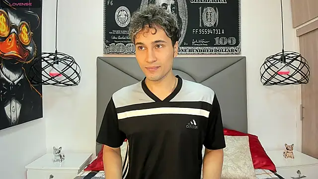 Snapshot of buddy_whitte chatting on December 14, 12:11 pm buddy whitte online show from December 14, 12:11 pm