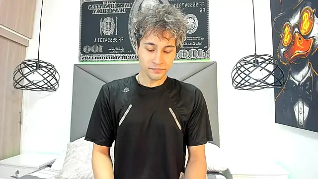 Snapshot of buddy_whitte chatting on November 4, 11:58 am buddy whitte online show from November 4, 11:58 am