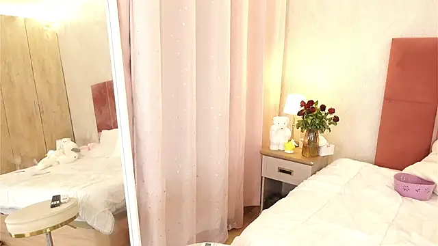 DaliaCruz online show from May 2, 4:01 pm