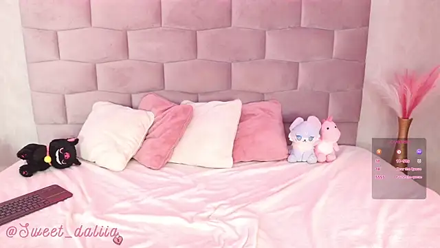 DaliaCruz online show from November 3, 6:44 pm