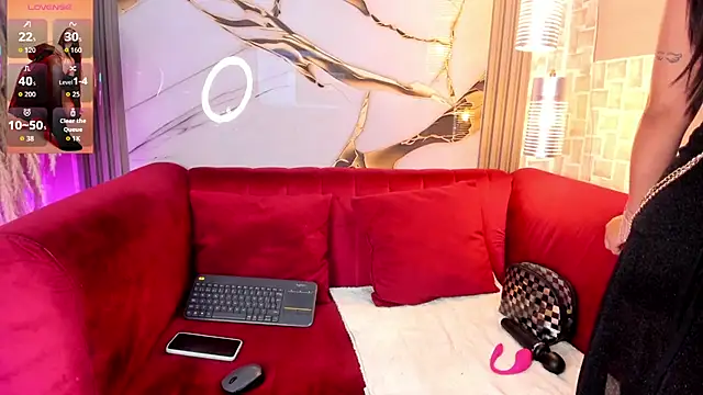 Bella williamss  online show from October 31, 6:59 pm