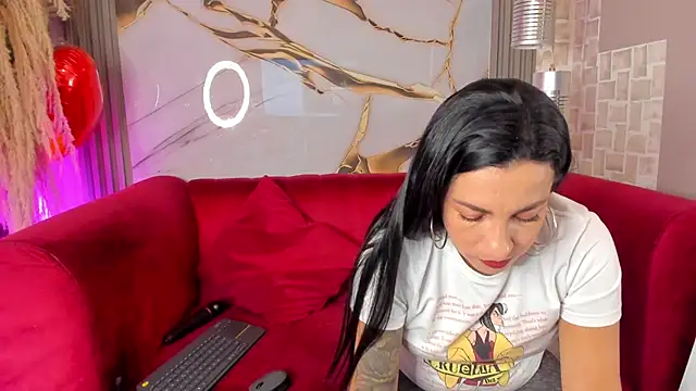 Bella williamss  online show from November 20, 7:47 pm