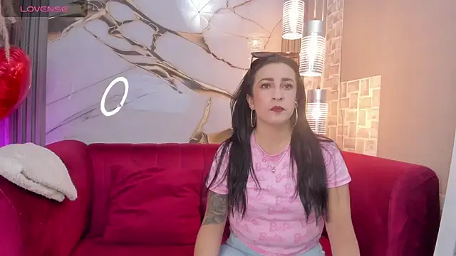 Bella williamss  online show from November 8, 7:50 pm