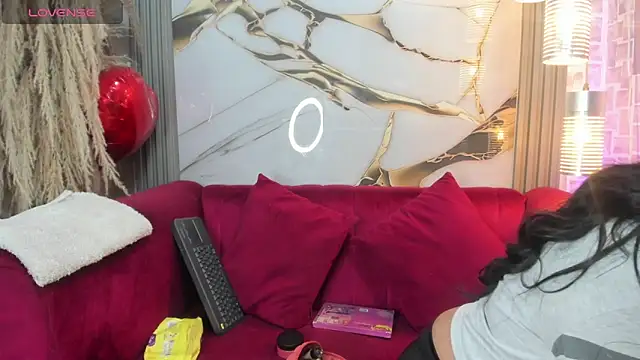 Bella williamss  online show from December 17, 7:41 pm