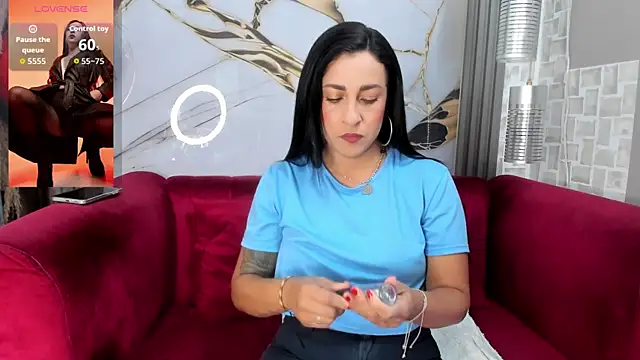 Bella williamss  online show from April 9, 7:42 pm