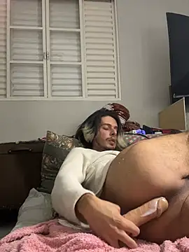blondetwink online show from May 18, 4:45 pm