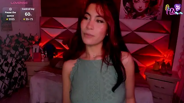 Snapshot of Minami_Nakamura chatting on June 18, 11:21 pm Minami Nakamura online show from June 18, 11:21 pm