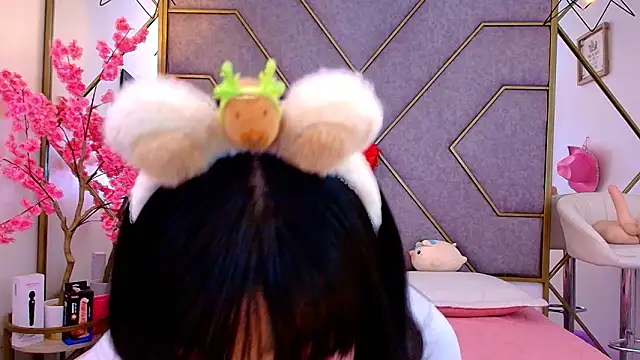 nathalya summer online show from March 9, 9:07 pm