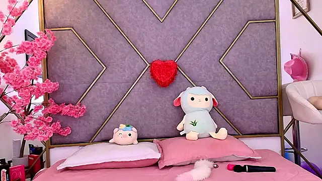 nathalya summer online show from March 7, 8:14 pm