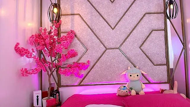 nathalya summer online show from February 2, 3:11 pm