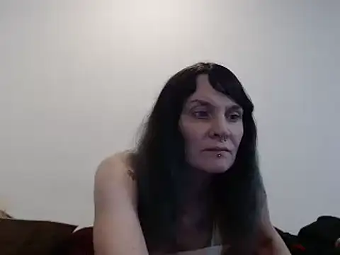 Hotmodel1984 online show from December 18, 4:28 am