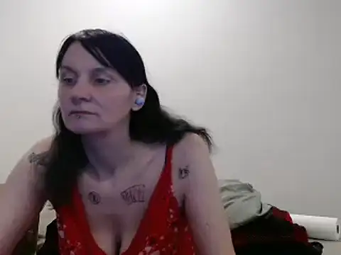 Hotmodel1984 online show from February 11, 10:31 pm