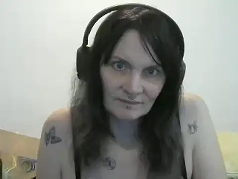 Hotmodel1984 online show from February 26, 9:26 pm