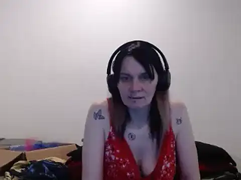 Hotmodel1984 online show from May 21, 6:27 pm