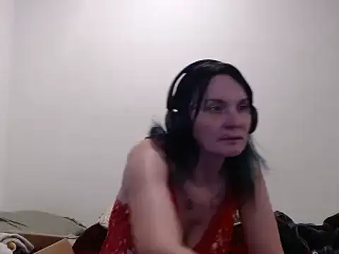 Snapshot of Hotmodel1984 chatting on June 18, 1:59 am Hotmodel1984 online show from June 18, 1:59 am