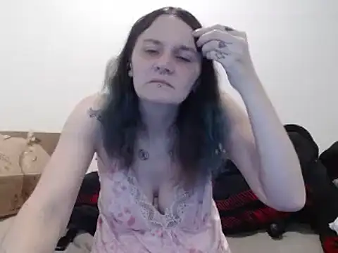 Hotmodel1984 online show from December 17, 4:23 pm