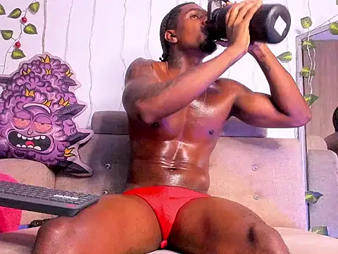 Snapshot of LOGAN_DRAKE chatting on January 8, 5:02 am LOGAN DRAKE online show from January 8, 5:02 am