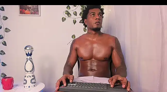 LOGAN DRAKE online show from March 11, 4:41 am