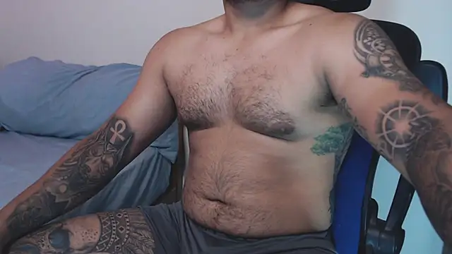 Snapshot of maxflurry_ chatting on July 12, 9:10 am maxflurry online show from July 12, 9:10 am