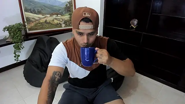 maxflurry  online show from March 4, 1:55 am
